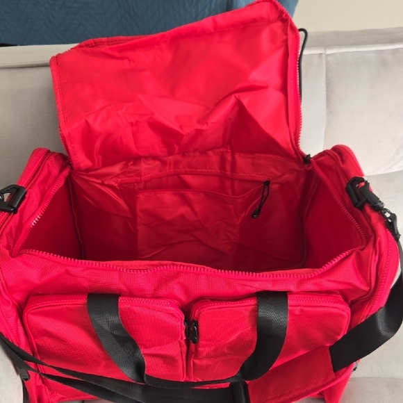 Champion Travel Bag *NWOT - Picture 5 of 6